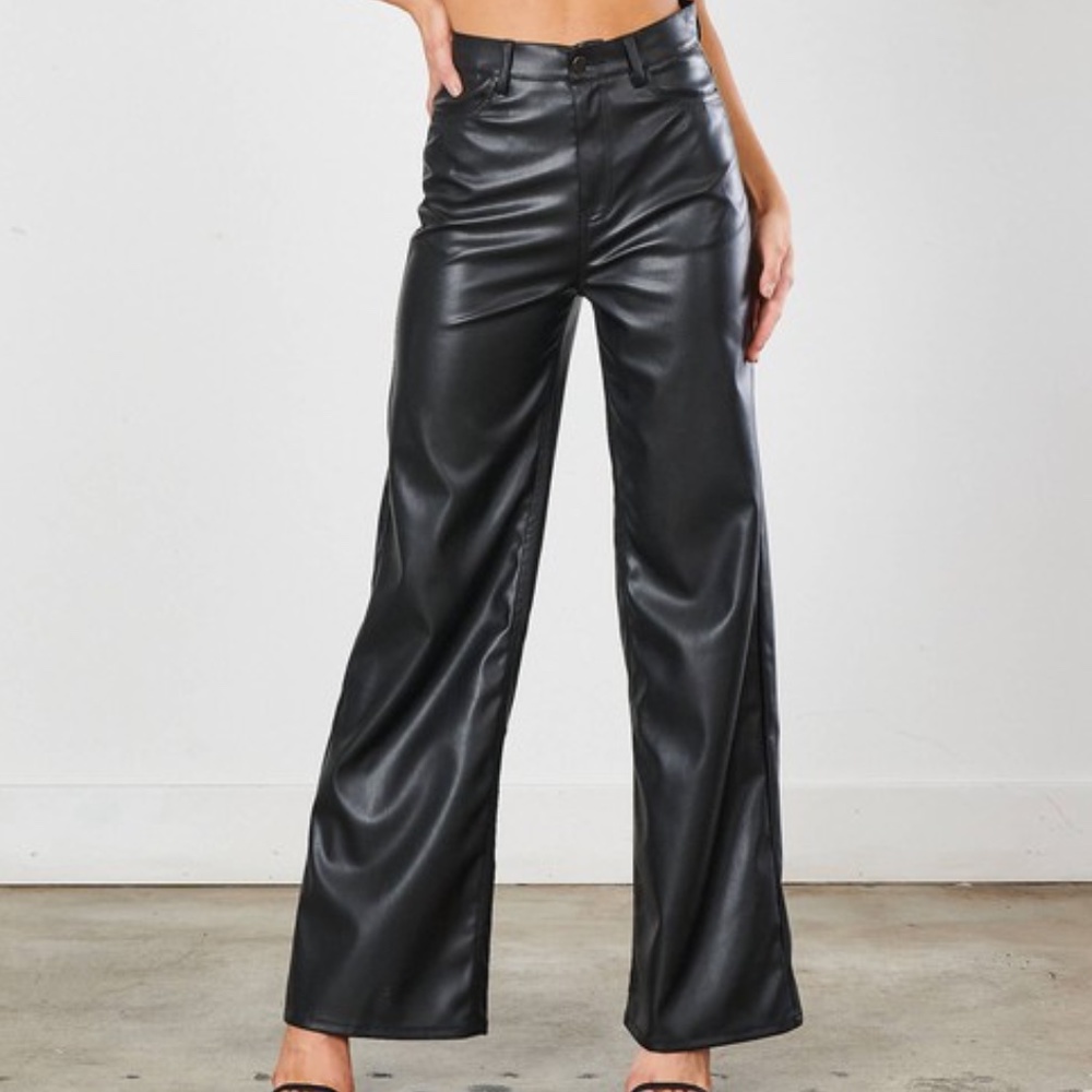 VEGAN LEATHER WIDE LEG PANT - Picture 9 of 10